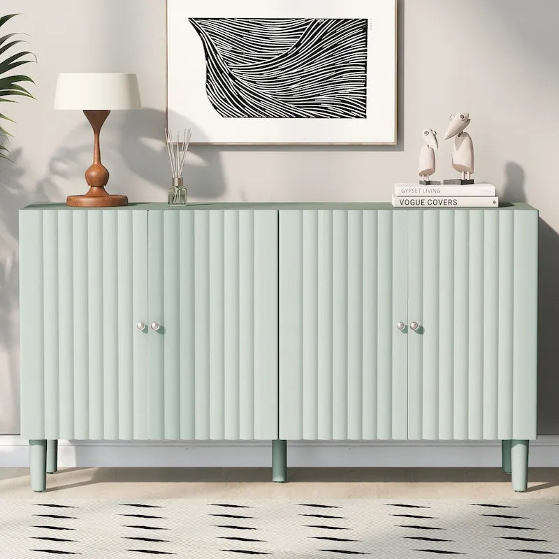 Elegante aparador de cuatro puertas con puertas de diseño ondulado, patas cilíndricas y elegantes tiradores metálicos, ajustable, para sala de estar