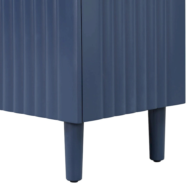 Elegante aparador de cuatro puertas con puertas de diseño ondulado, patas cilíndricas y elegantes tiradores metálicos, ajustable, para sala de estar