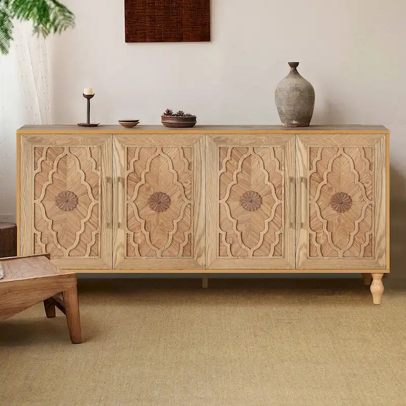 Armario grande de almacenamiento con puerta de flores talladas y manija de metal, ideal para la sala, la cocina y la entrada