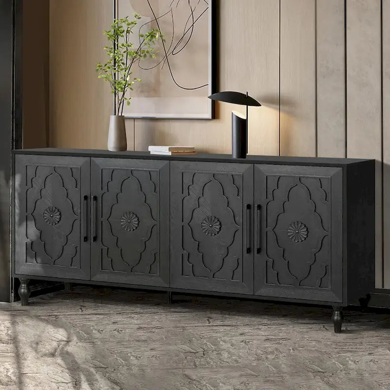 Armario grande de almacenamiento con puerta de flores talladas y manija de metal, ideal para la sala, la cocina y la entrada