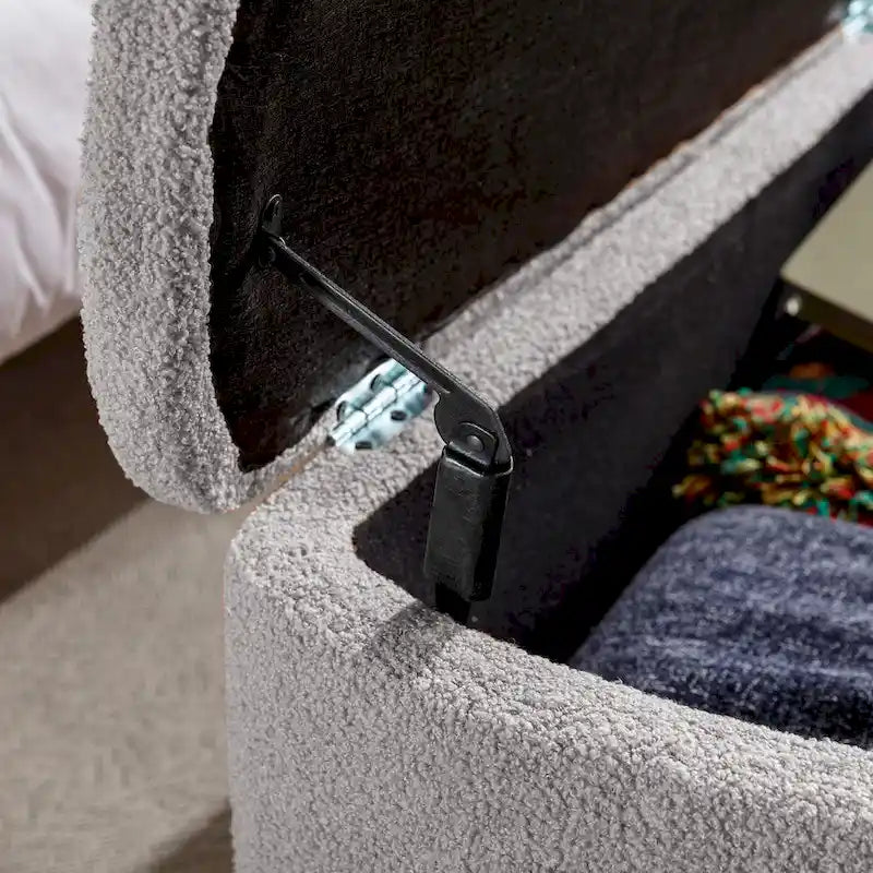 Banc coffre moderne rembourré avec pieds en métal