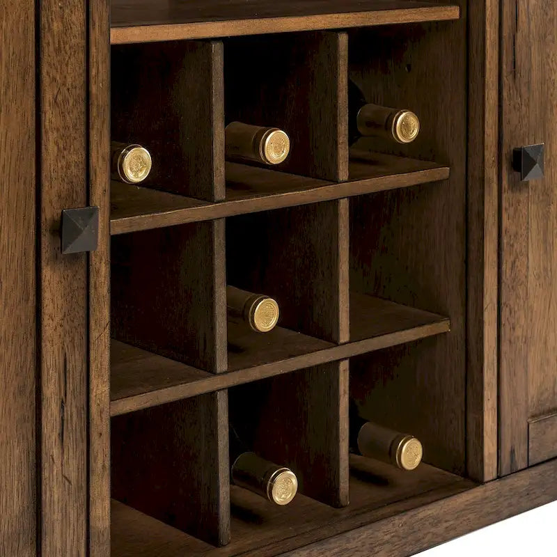 Sideboard in honigfarbener Used-Optik