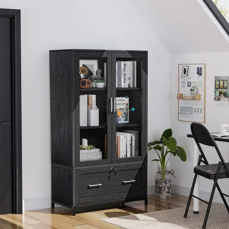 Aktenschrank mit verstellbaren Regalböden und Schloss