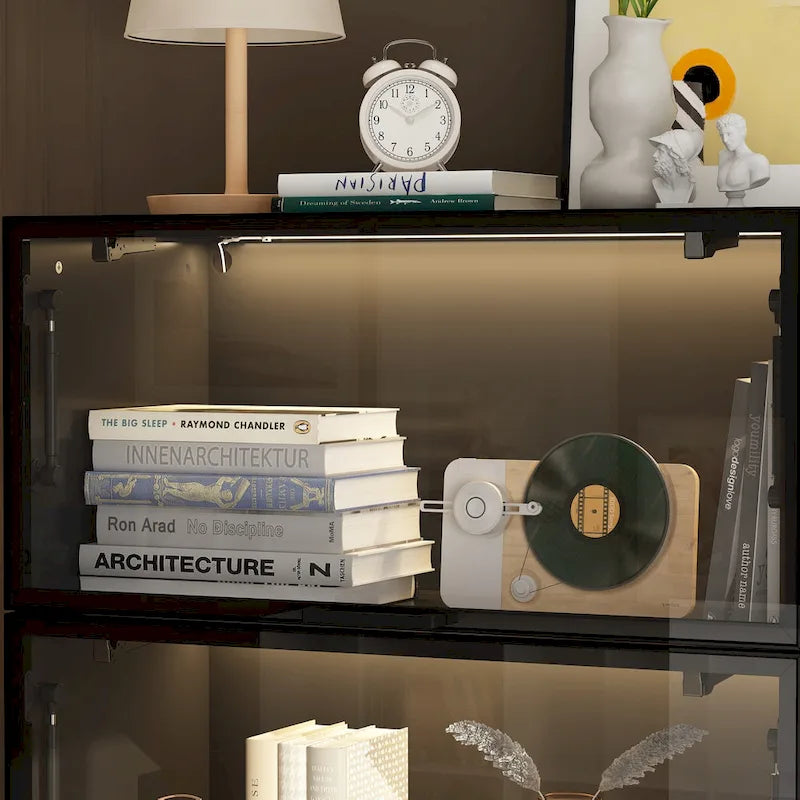 Vitrine de rangement éclairée avec portes en verre trempé