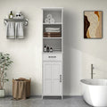 Badezimmerschrank aus Holz mit einer Tür und Einlegeböden